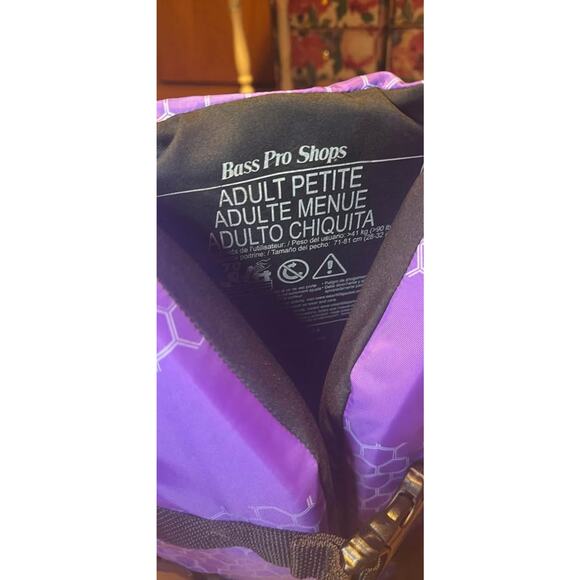 NEW Life jacket Adult Petite Bass Pro Shop Purple - Picture 2 of 7